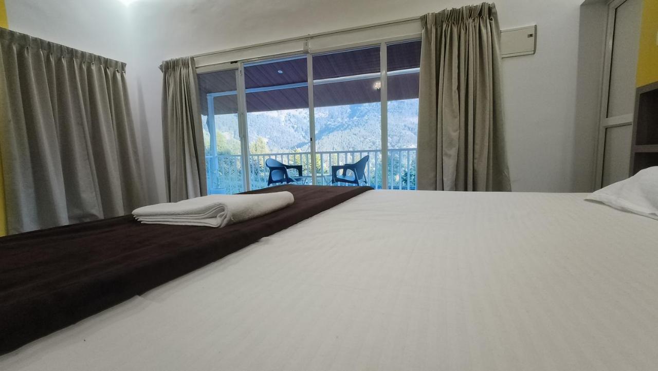 Happy Holidays Resort Kanthalloor Ngoại thất bức ảnh
