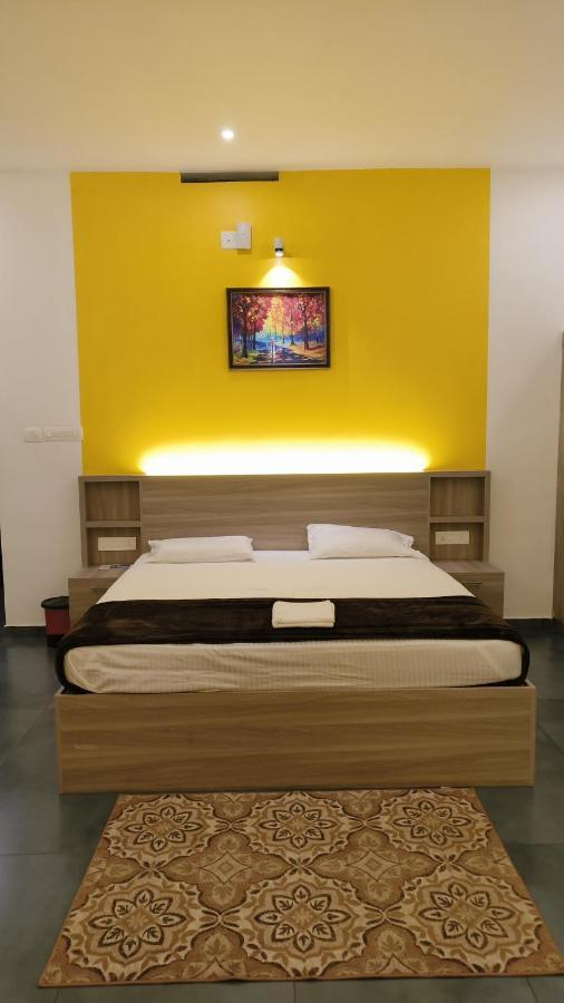 Happy Holidays Resort Kanthalloor Ngoại thất bức ảnh