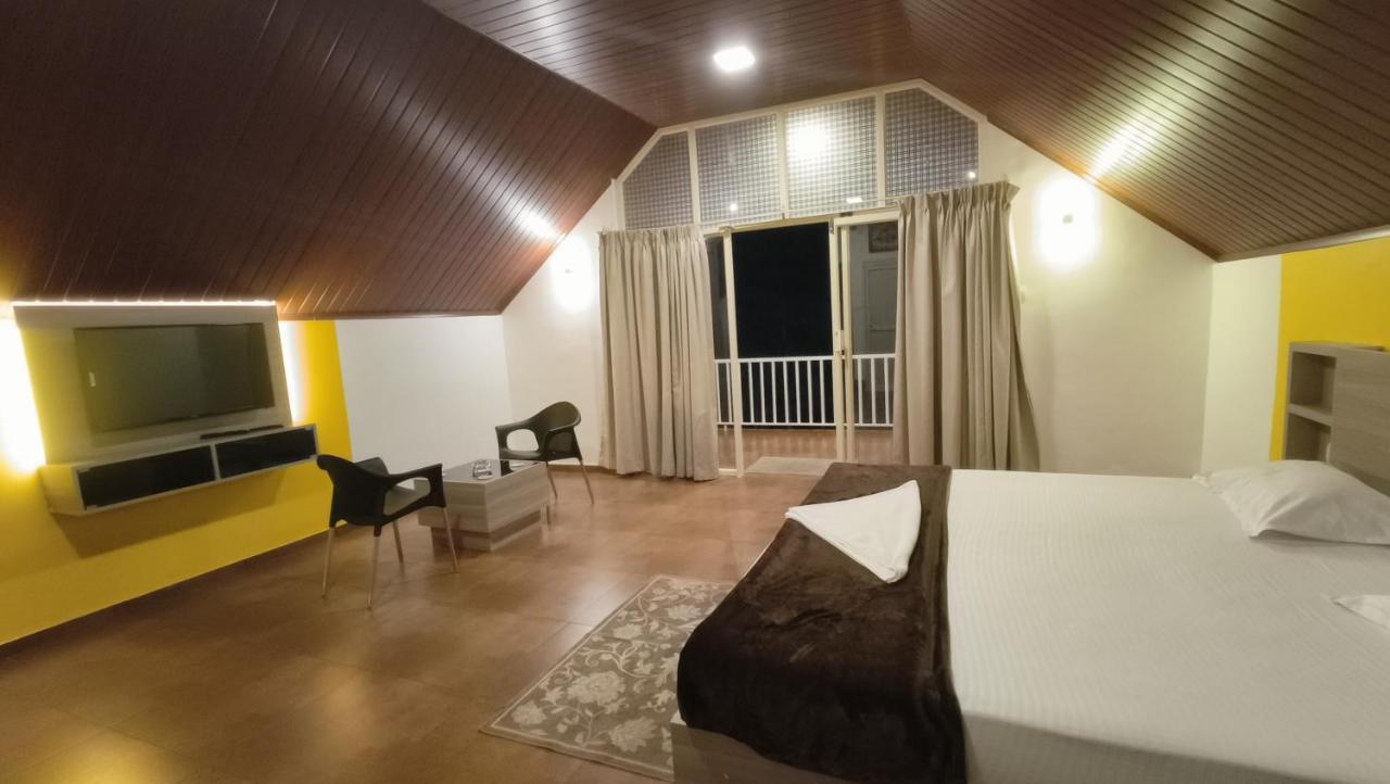 Happy Holidays Resort Kanthalloor Ngoại thất bức ảnh