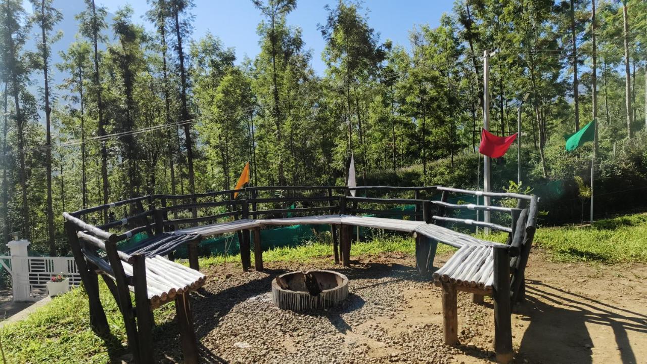Happy Holidays Resort Kanthalloor Ngoại thất bức ảnh